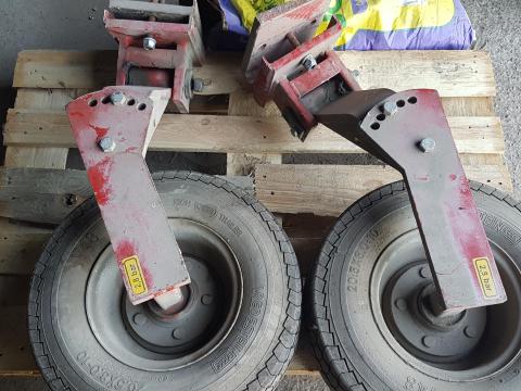 Komáromi szárzúzó mankókerék 2db Komáromi szárzúzó mankókerék 2db