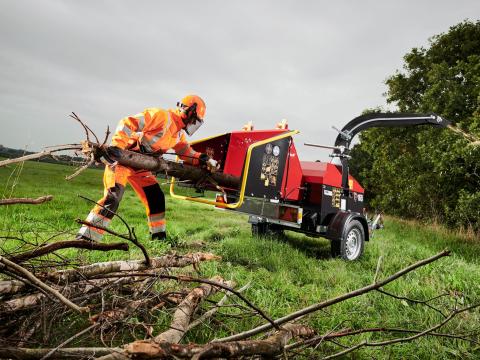 LINDDANA TP 165 MOBILE ágaprító,  ágdaráló,  faszecskázó LINDDANA TP 165 MOBILE ágaprító,  ágdaráló,  faszecskázó