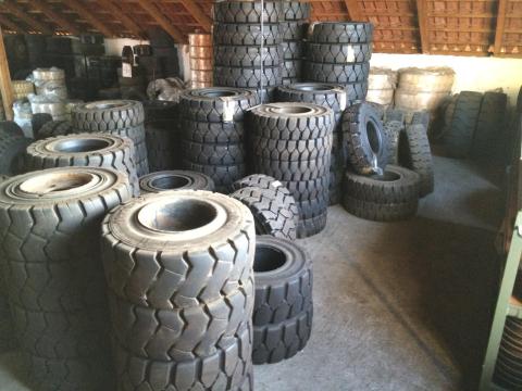 Használt és új targonca gumik, gumiabroncsok Használt és új targonca gumik, gumiabroncsok