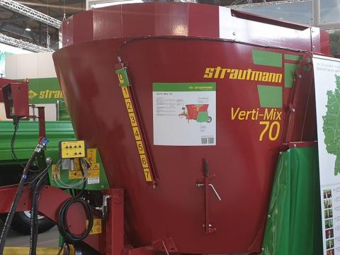 Strautmann Verti-Mix 70 takarmánykeverő és kiosztó kocsi Strautmann Verti-Mix 70 takarmánykeverő és kiosztó kocsi