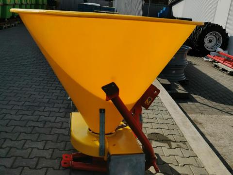 Strumyk 500 l Gyümölcsös Műtrágyaszóró