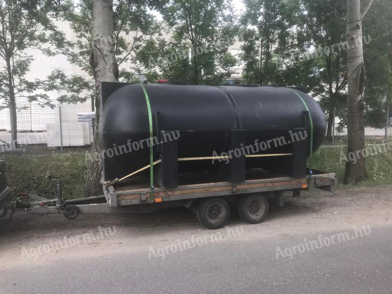 6 m³-es műanyag szállítótartály