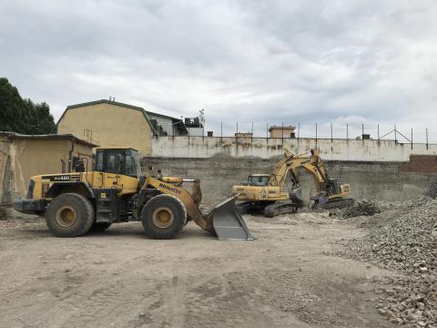 Épületbontás,  betondaràlás az ország egész területén Épületbontás,  betondaràlás az ország egész területén