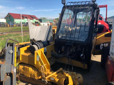 Caterpillar TH 220B teleszkopos rakodo- Bontasra Caterpillar TH 220B teleszkopos rakodo- Bontasra