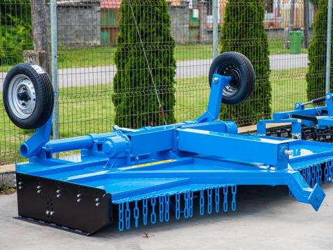 Szárzúzó 3 méteres Szárzúzó 3 méteres