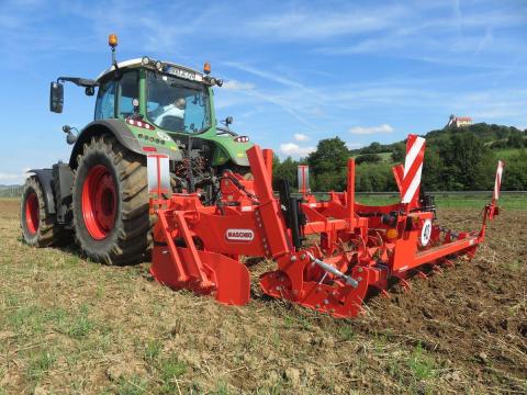 Maschio Attila 300/7 7 késes talajlazító Maschio Attila 300/7 7 késes talajlazító