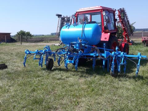 Injektáló Nitrosol vagy Folyékony Tápanyagkijuttató Sorközművelő Kultivátor Injektáló Nitrosol vagy Folyékony Tápanyagkijuttató Sorközművelő Kultivátor