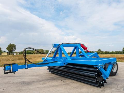 Aprító Henger Vontatott (3m) Aprító Henger Vontatott (3m)