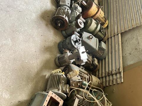 Hajtóműves villanymotorok Hajtóműves villanymotorok