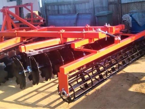 AgroGreen függesztett "V" tárcsák,  rögtörő hengerrel kedvező áron