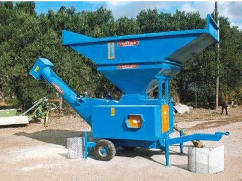 Traktormeghajtású,  dízelmotor meghajtású,  elektromotor meghajtású Vortice termény DARÁLÓK több méretben Traktormeghajtású,  dízelmotor meghajtású,  elektromotor meghajtású Vortice termény DARÁLÓK több méretben