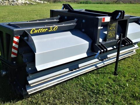 CUTTER-3 m függesztett aprító henger kedvező áron CUTTER-3 m függesztett aprító henger kedvező áron