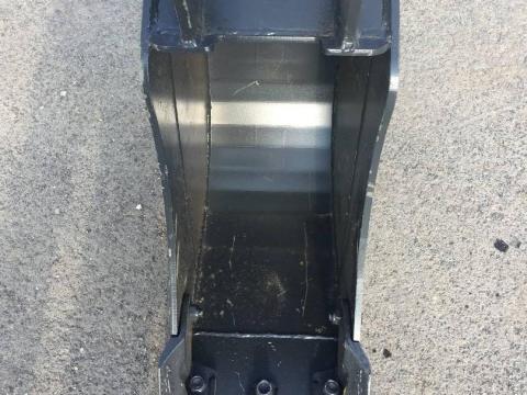 JCB új mélyásó kanál 35 cm Komatsu, Terex, Case, Fiat, Hitachi, Volvo JCB új mélyásó kanál 35 cm Komatsu, Terex, Case, Fiat, Hitachi, Volvo