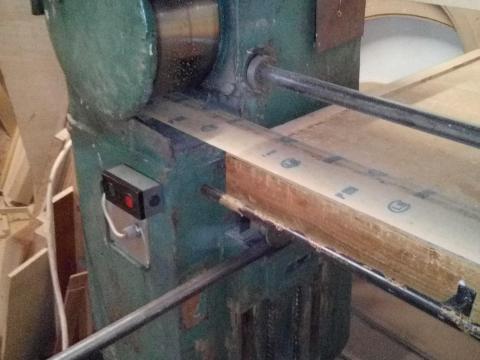 Szalagcsiszoló 250-es asztallal eladó