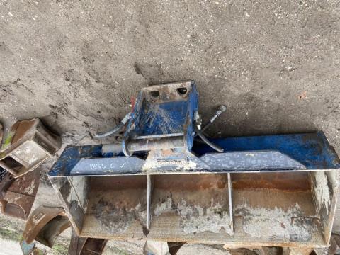 Lenhoff MS08 hidraulikus rézsűkanál Lenhoff MS08 hidraulikus rézsűkanál