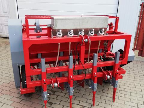 Fokhagymavető gép Fokhagymavető gép