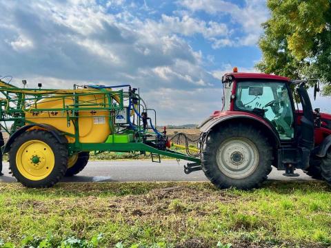 Huniper 4000 Precíziós szántóföldi permetezőgép 3 év gyártói garanciával Huniper 4000 Precíziós szántóföldi permetezőgép 3 év gyártói garanciával