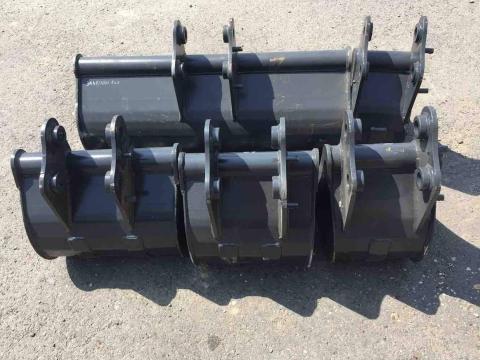 JCB 1CX 8025 - 8035, CAT Caterpillar Minikotró mélyásó és rézsű kanál JCB 1CX 8025 - 8035, CAT Caterpillar Minikotró mélyásó és rézsű kanál