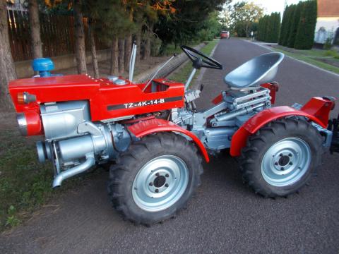 Tz4k jó állapotú kis traktor Tz4k jó állapotú kis traktor
