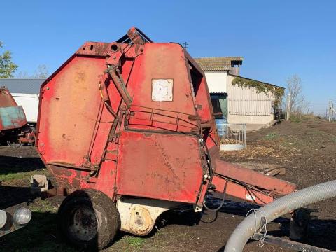 Hesston bálázó Hesston bálázó