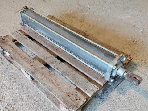 Pneumatikus munkahenger löketh.1100 átm:150mm léghenger pc150r /869f