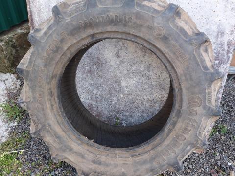 Traktor gumi eladó Traktor gumi eladó