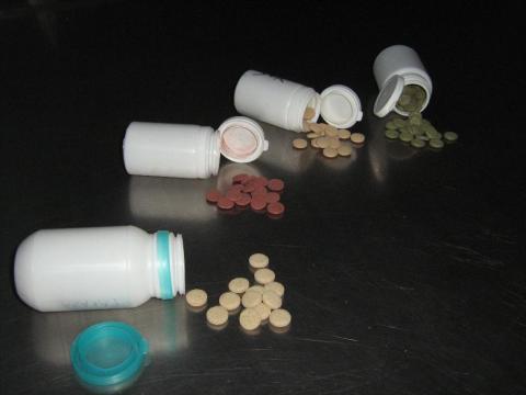 Gyógynövény tabletta készítése tablettázás bértablettázás Gyógynövény tabletta készítése tablettázás bértablettázás