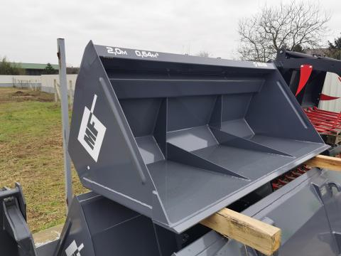 Metal-Fach homlokrakodó kanál 2 m