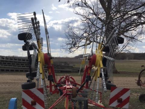 Pöttinger Top 612 függesztett rendképző eladó Pöttinger Top 612 függesztett rendképző eladó