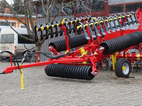 HELTI Landroll Cambridge,  Crosskill,  Prisma henger,  szántáselmunkáló smítóval HELTI Landroll Cambridge,  Crosskill,  Prisma henger,  szántáselmunkáló smítóval