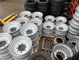 HW,  BSS pótkocsikra 8 furatos 22,5 colos teher acélfelni minden méretben készletről eladó