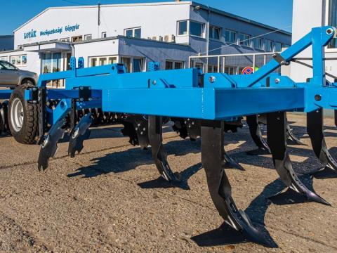 Grubber 3,2 m, vontatott, ékgyűrűvel