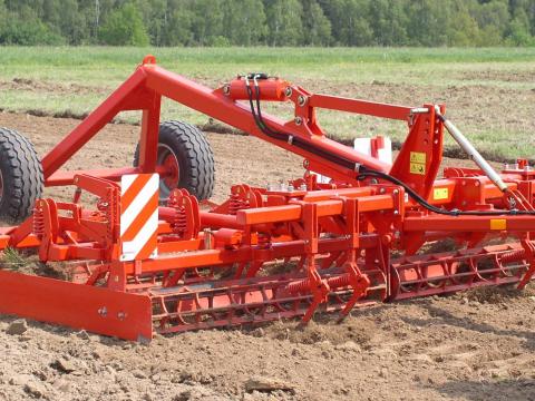 OPALL AGRI SATURN IV magágykészítő kompaktorok merev kivitelben