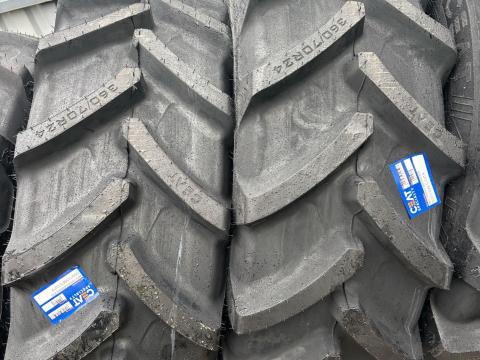 CEAT FARMAX 70 360/70R24 122A8 TL traktor gumi MTZ-re eladó CEAT FARMAX 70 360/70R24 122A8 TL traktor gumi MTZ-re eladó