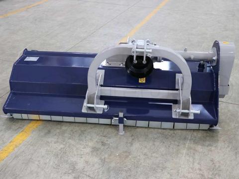 Új BullMach REA-F típusú kalapácsos szárzúzók 125-145-165-185 cm munkaszélességben Új BullMach REA-F típusú kalapácsos szárzúzók 125-145-165-185 cm munkaszélességben