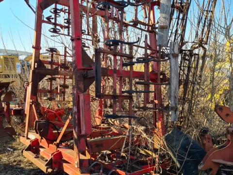 Uni 8.4m függesztett kombinátor