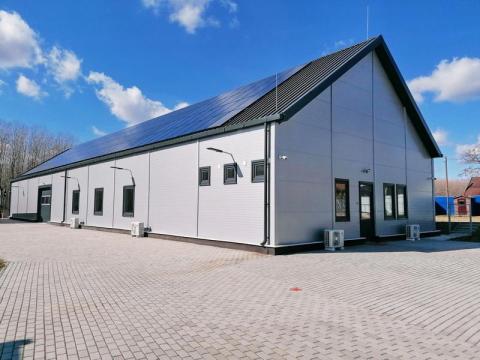 Debrecentől 10 percre, új építésű ipari ingatlan eladó