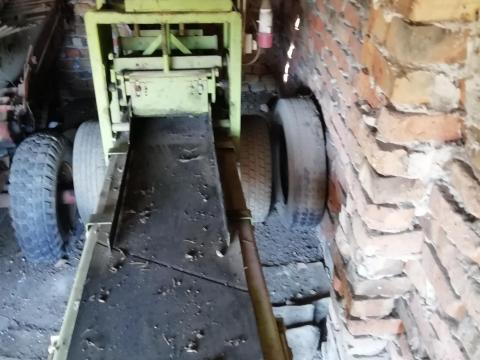 Tápkocka készitő gép