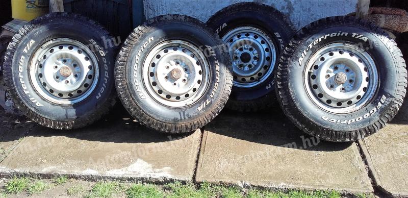 BfGoodrich AllTerrain 235/85R16 4 db eladó