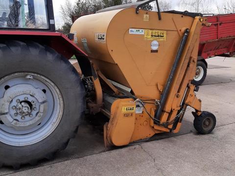 Berti Nyesedék felszedő-aprító-gyűjtő munkagép Berti Nyesedék felszedő-aprító-gyűjtő munkagép