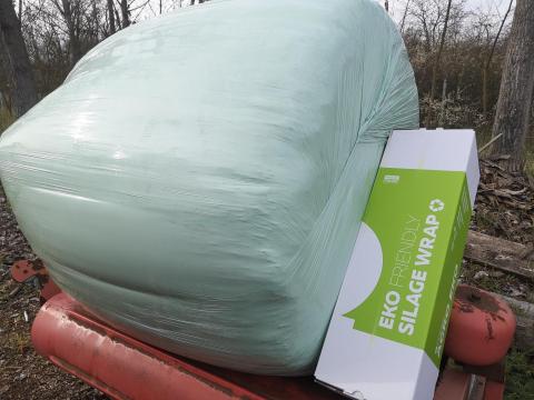 Bálacsomagoló FÓLIA bálafólia 75cm/1500m 25my siló szilázs 100% ECO LLDPE Bálacsomagoló FÓLIA bálafólia 75cm/1500m 25my siló szilázs 100% ECO LLDPE