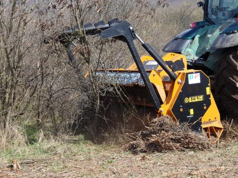BERTI FOREST PRO 250 erdészeti zúzó BERTI FOREST PRO 250 erdészeti zúzó