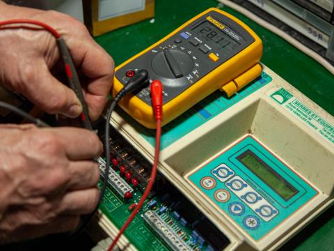 Növényházi vezérlő computerek javítása Növényházi vezérlő computerek javítása