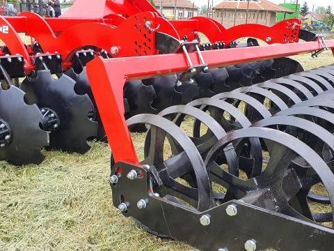 TerraKing rövidtárcsa dupla ékgyűrűs hengerrel/LIZINGRE IS