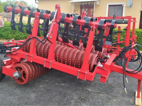 Új FAVORITE-5,  2 m cambridge henger,  hidraulikus CrossBoard simítóval raktárkészletről Új FAVORITE-5,  2 m cambridge henger,  hidraulikus CrossBoard simítóval raktárkészletről