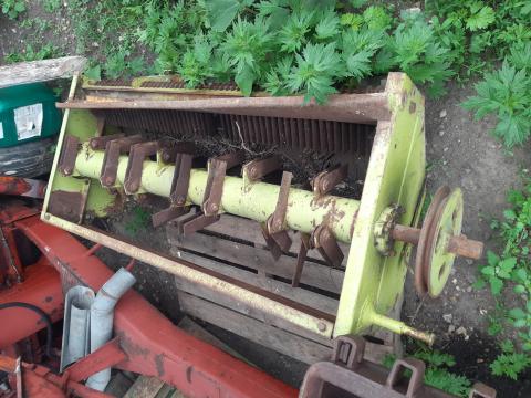 Claas Dominator 105-106 típusú kombájnra szalmaszecskázó eladó Claas Dominator 105-106 típusú kombájnra szalmaszecskázó eladó