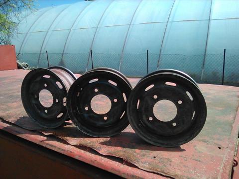 Eladó acélfelni Eladó acélfelni