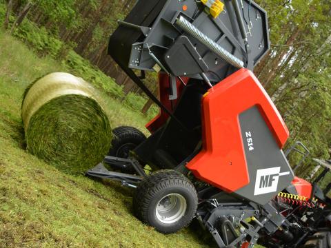 METAL-FACH Z514R hevederes változó kamrás körbálázó METAL-FACH Z514R hevederes változó kamrás körbálázó