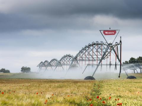 Western körforgó öntözőgépek - Center Pivot Western körforgó öntözőgépek - Center Pivot