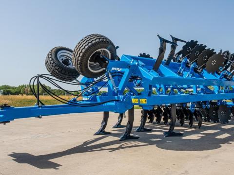 Grubber rövidtárcsával (3,6 m) hidraulikus csukással